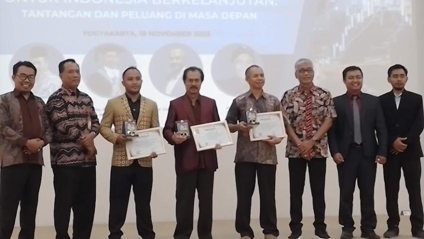 “Menangkap Peluang diantara Tantangan Masa Depan” FKIP UMBY Gelar Seminar Nasional Edutechpreneurship